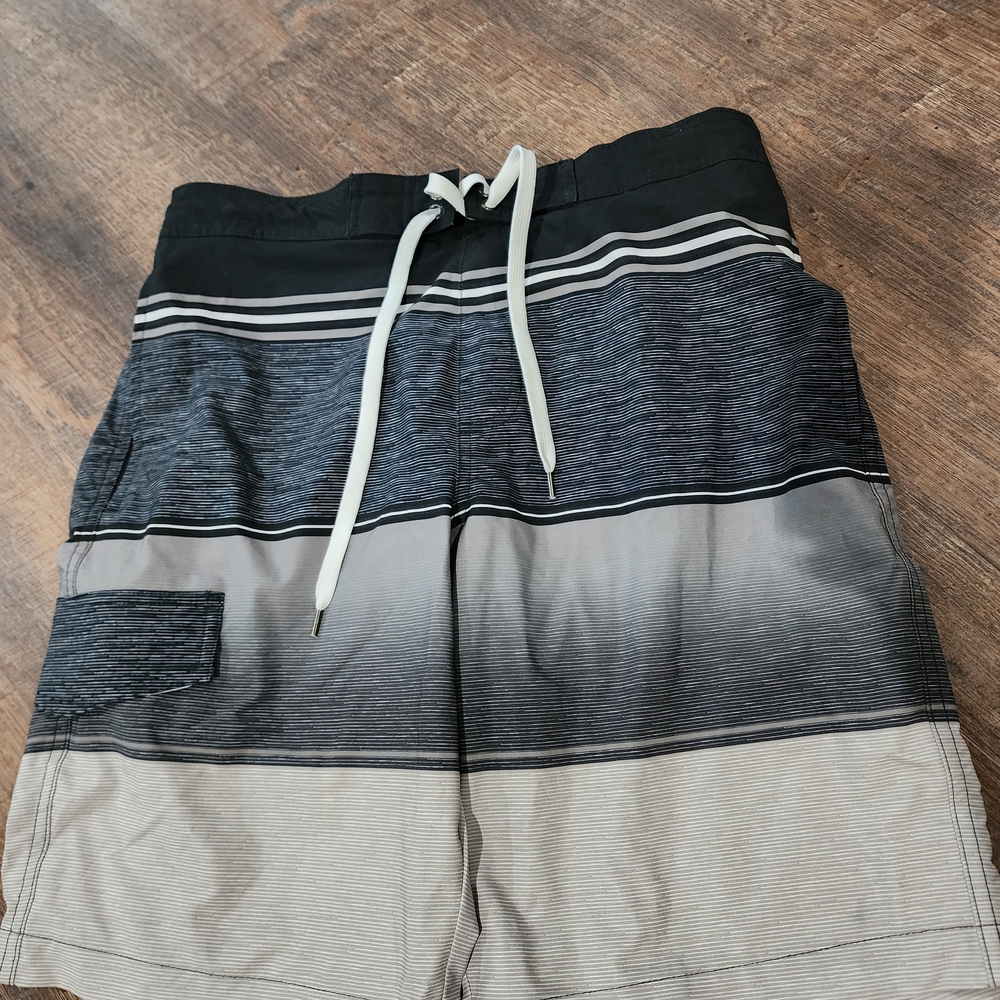Sonoma Black and Gray Athletic Shorts with Modern Design